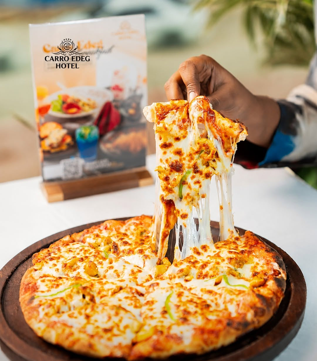 Pollo pizza {chicken}