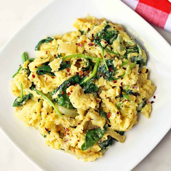 Spinach and egg scramble