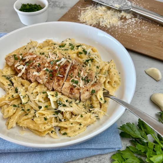 Chicken Penne Alfredo